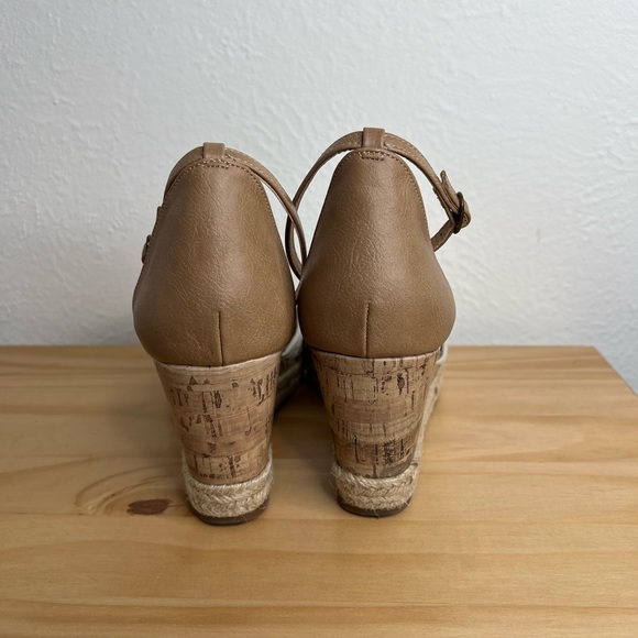 NEW Maurice’s Faith Ivory Espadrille Wedge size 9.5 - Picture 8 of 9